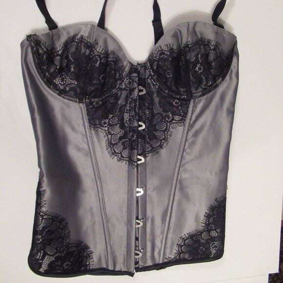 Stunning Silver Corset with Black Eyelash Lace Embellishments Overbust - Picture 13 of 14
